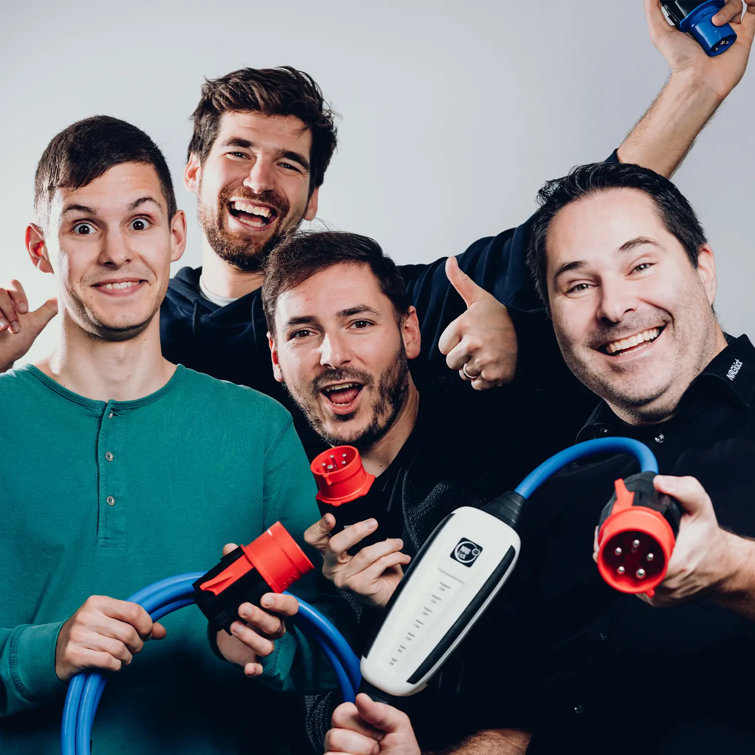 Karriere bei DiniTech im Bereich Elektromobilität und innovative Technologien.